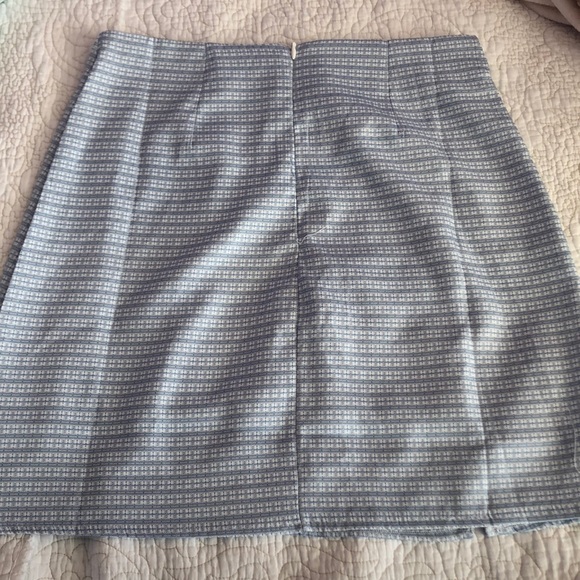 Skirt - Picture 2 of 3